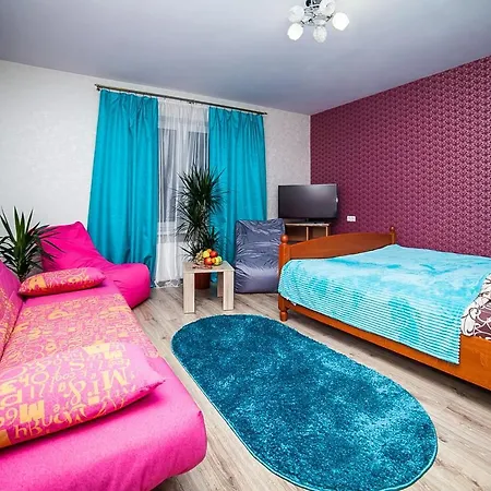 Spacious Near Vostok Metro Station Апартаменты Минск
